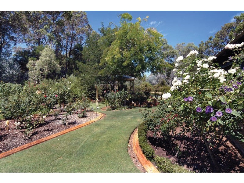 40 Tributary Place, Leschenault WA 6233