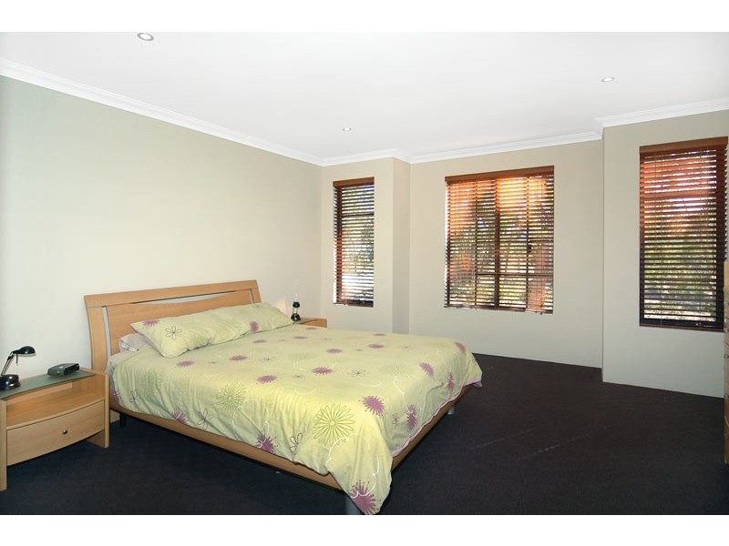 18 SANDPIPER, Australind WA 6233