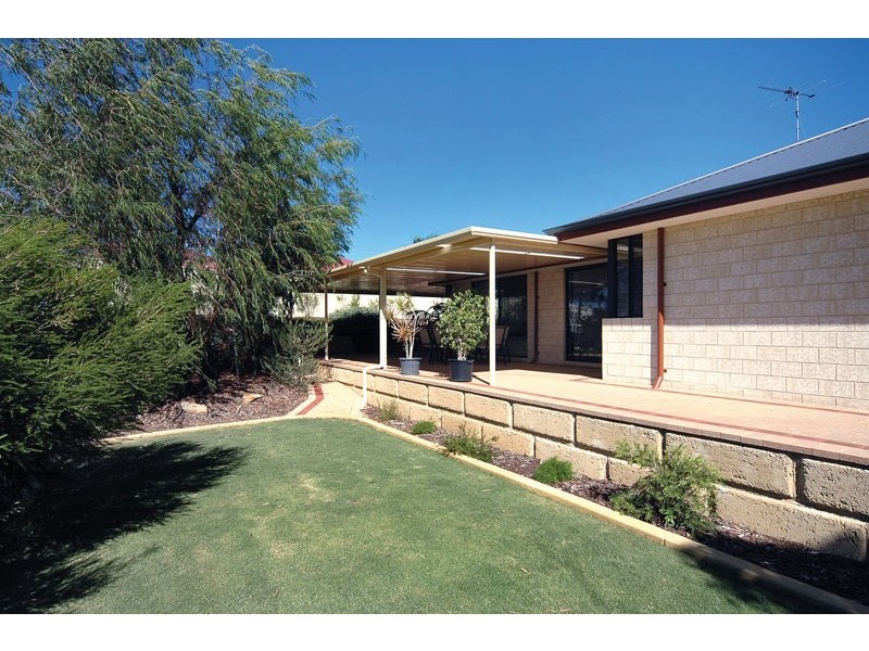 18 SANDPIPER, Australind WA 6233