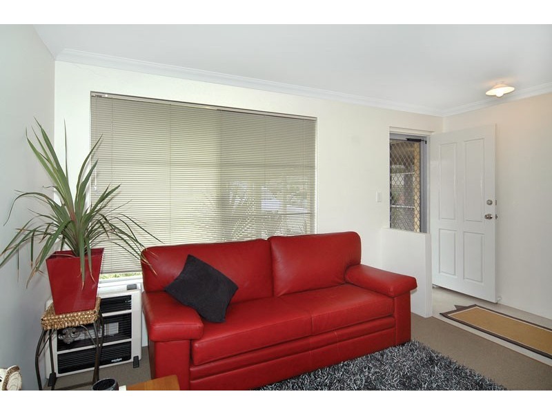 2c Claughton Way, Glen Iris WA 6230