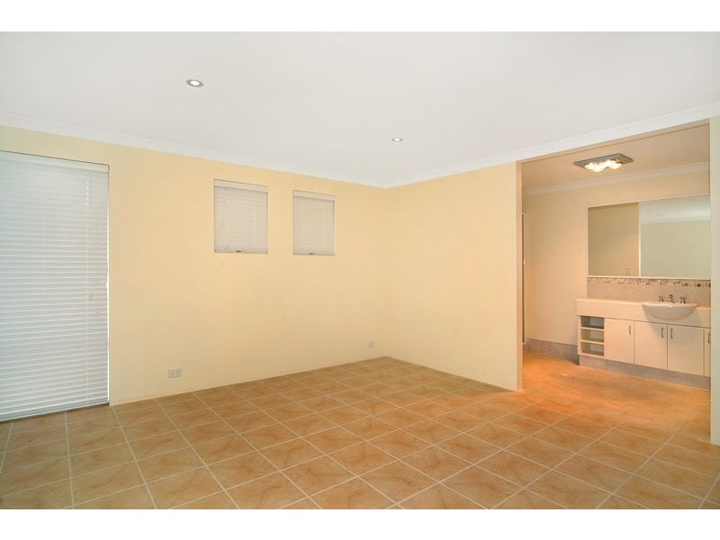 4 ELATA COURT, Glen Iris WA 6230