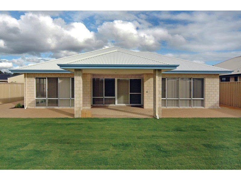 4 ELATA COURT, Glen Iris WA 6230