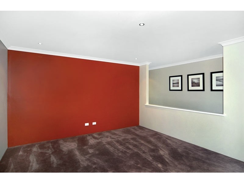 56 Illawarra Drive, Millbridge WA 6232