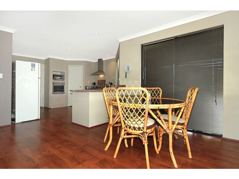 56 Illawarra Drive, Millbridge WA 6232