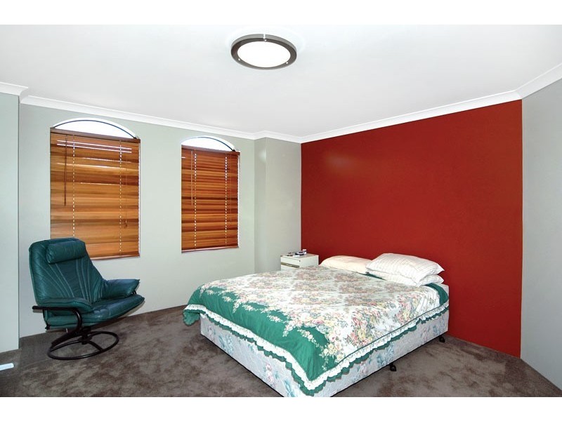 56 Illawarra Drive, Millbridge WA 6232