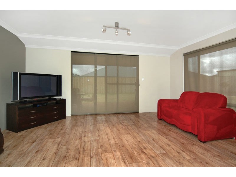 73 Glenfield Drive, Kingston WA 6256