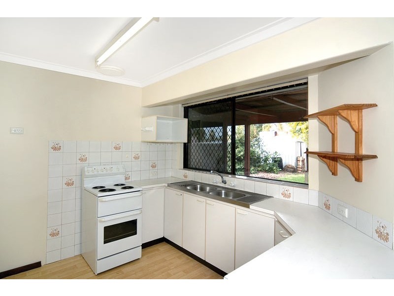 31 Webber Street, Carey Park WA 6230