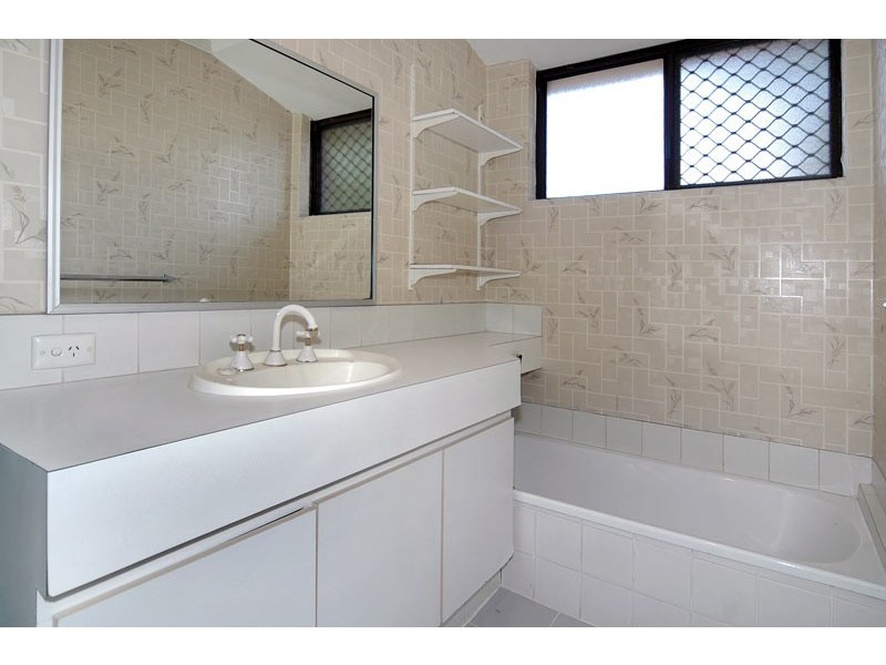 31 Webber Street, Carey Park WA 6230