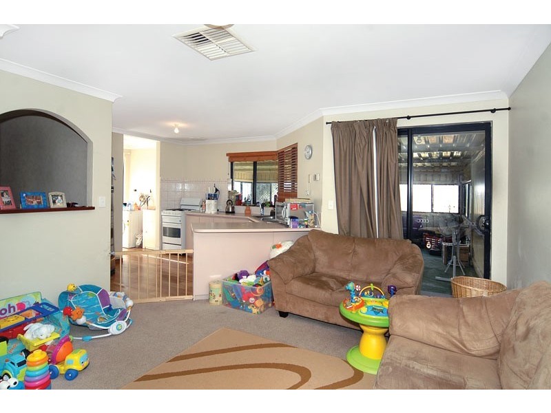 7 Buckton Place, Australind WA 6233