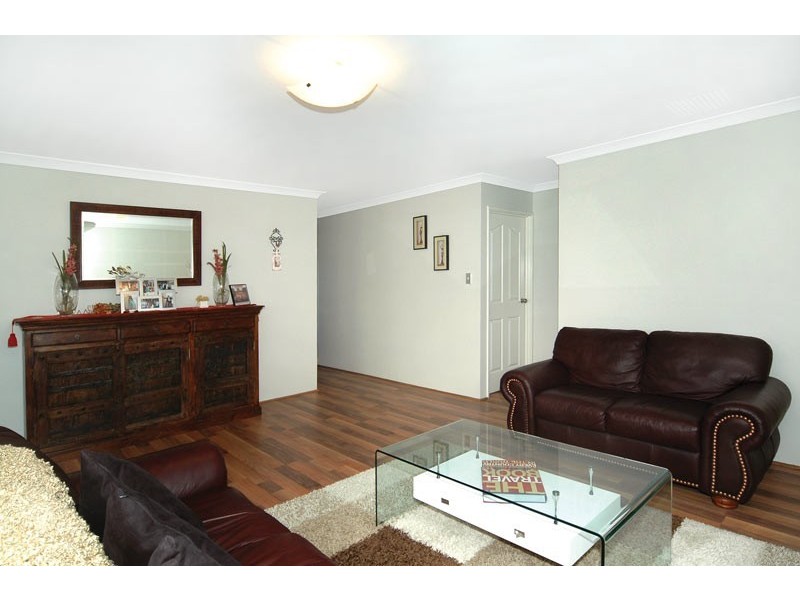 11 Pembroke Street, College Grove WA 6230