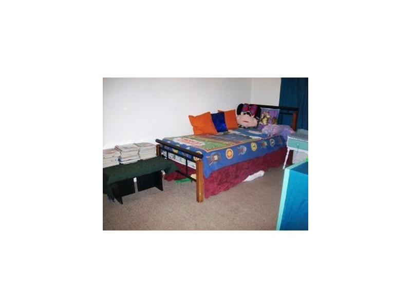 8 Vixen Street, Withers WA 6230