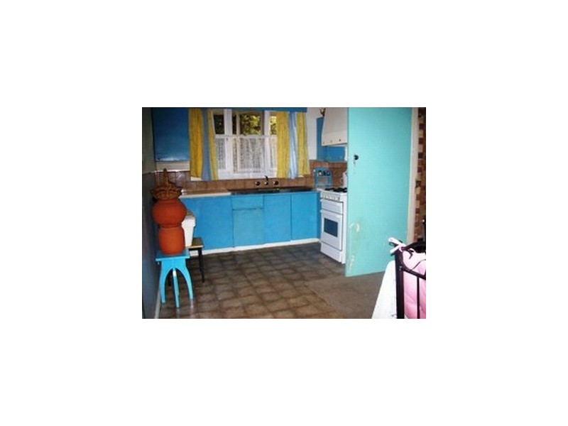 8 Vixen Street, Withers WA 6230