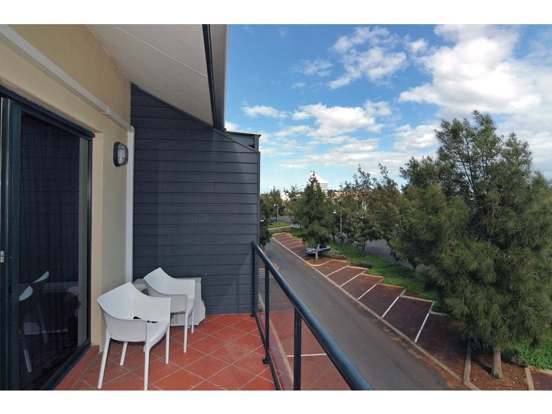 2/22 Bonnefoi Boulevard, Bunbury WA 6230