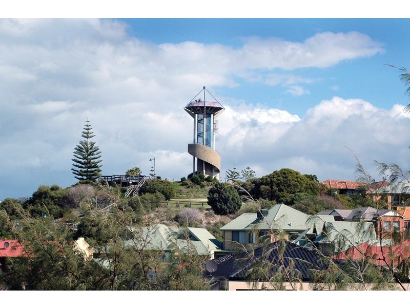 2/22 Bonnefoi Boulevard, Bunbury WA 6230