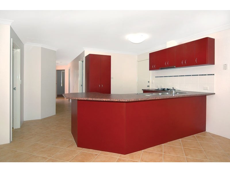 4/6 Kendle Close, Pelican Point WA 6230
