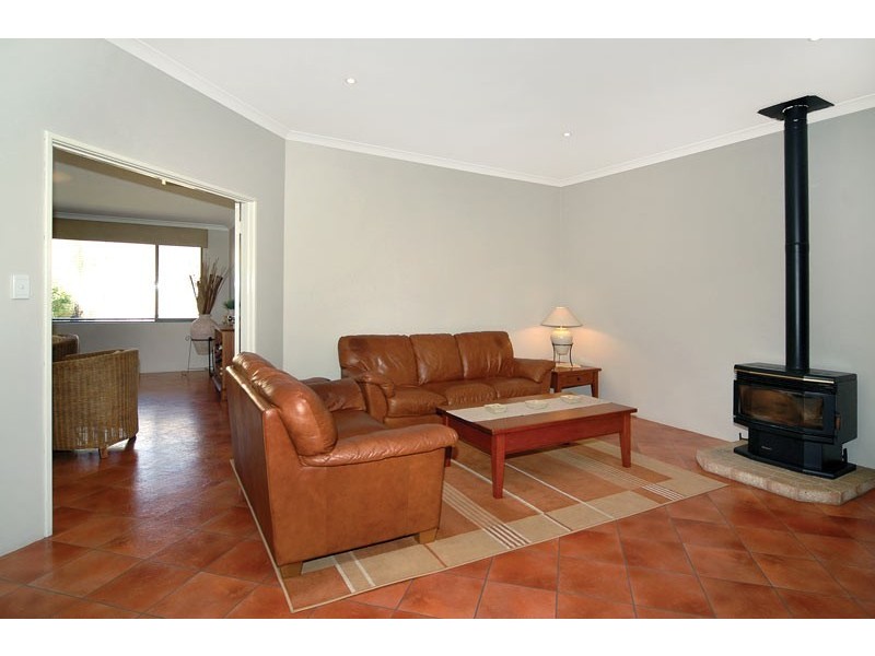 13 Lantana Lane, Glen Iris WA 6230