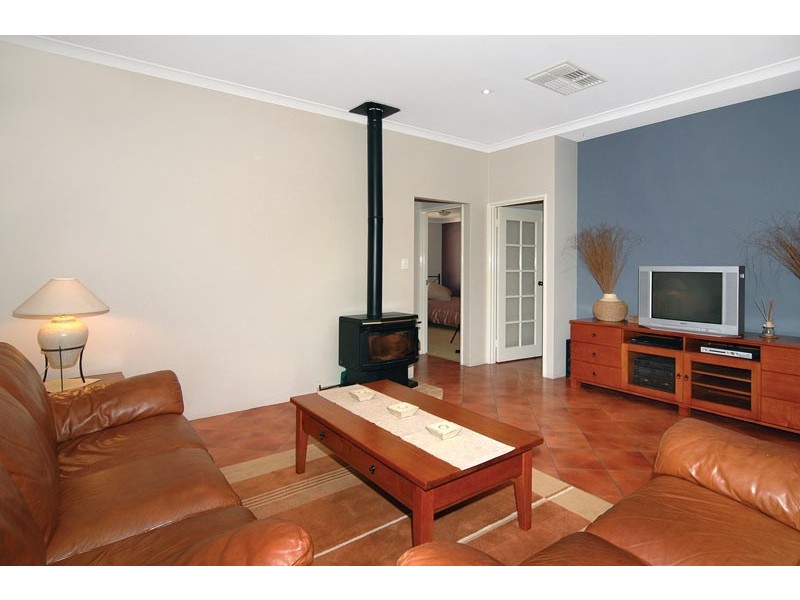 13 Lantana Lane, Glen Iris WA 6230