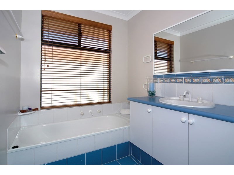 13 Lantana Lane, Glen Iris WA 6230