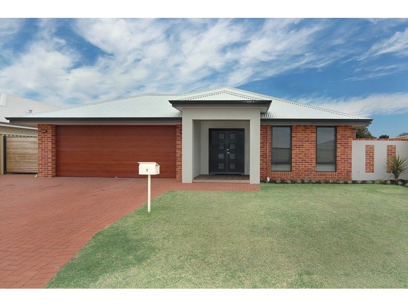 2 Greenough Place, Millbridge WA 6232