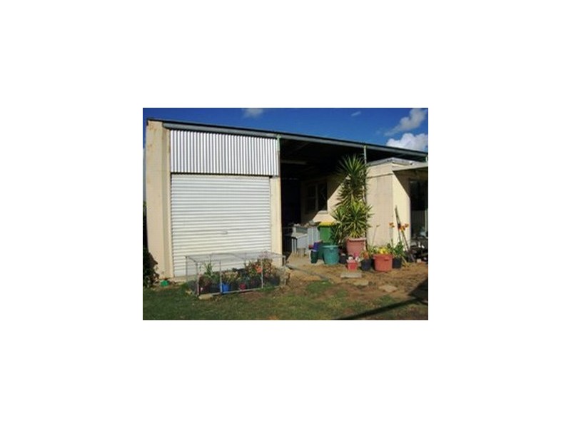 22 Hutchinson Road, Burekup WA 6227