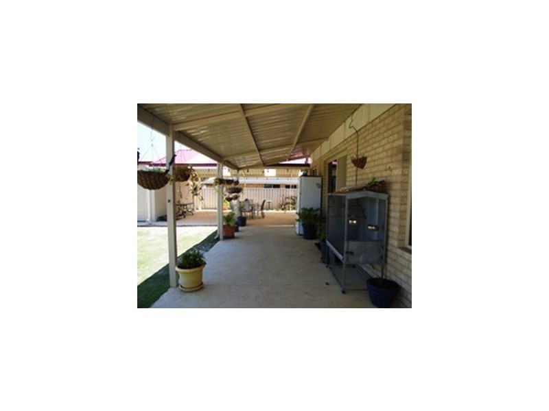 96 Chapple Drive, Australind WA 6233
