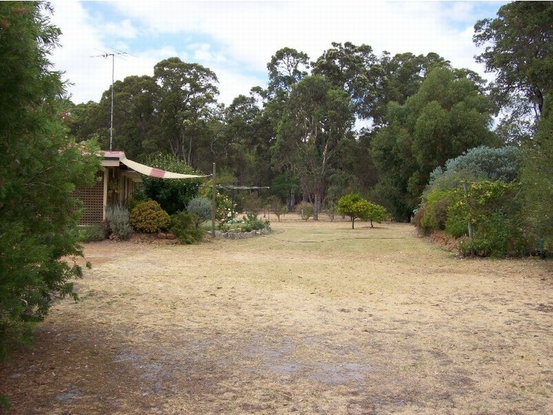 6 Peak Place, Boyanup WA 6237