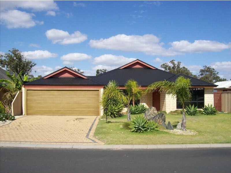 17 Mackay Road, Dalyellup WA 6230