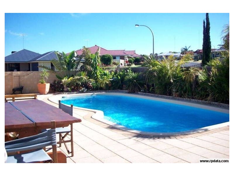 8 Wakefield Crescent, Australind WA 6233