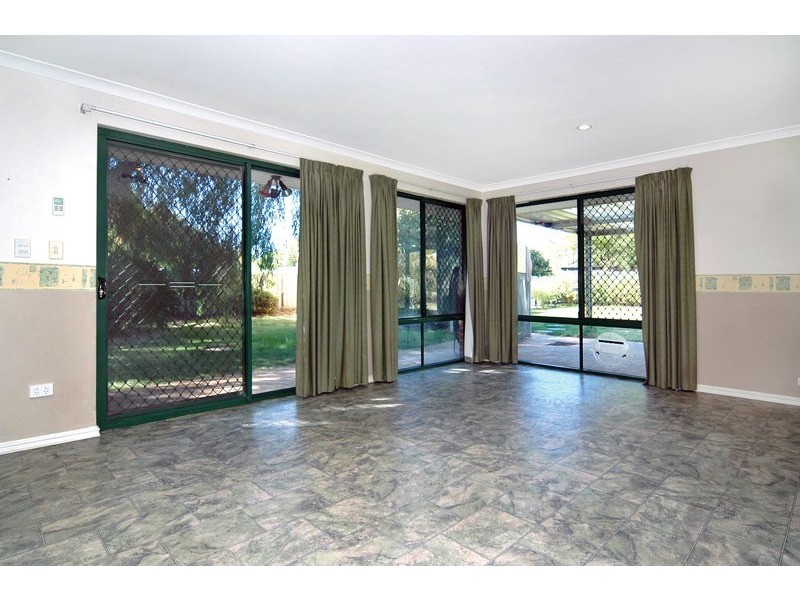 16 Boyona Place, Boyanup WA 6237