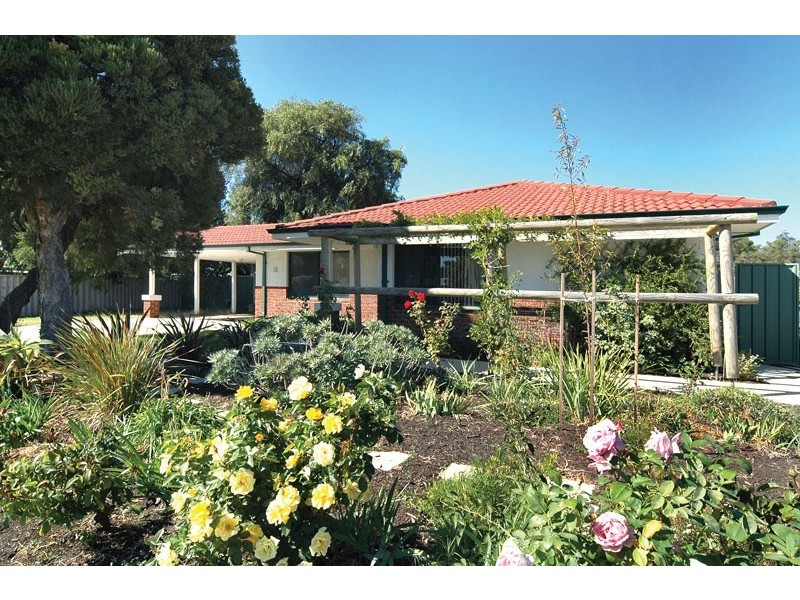 16 Boyona Place, Boyanup WA 6237
