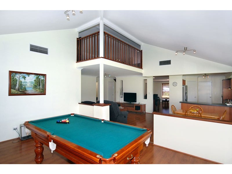 9 Possum Way, College Grove WA 6230