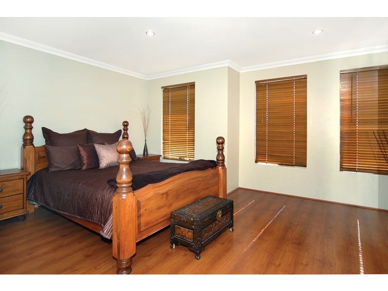 9 Possum Way, College Grove WA 6230