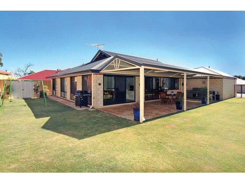 9 Possum Way, College Grove WA 6230