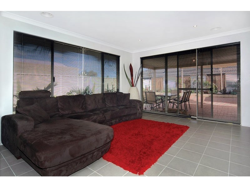 2 Polwarth Circuit, Eaton WA 6232