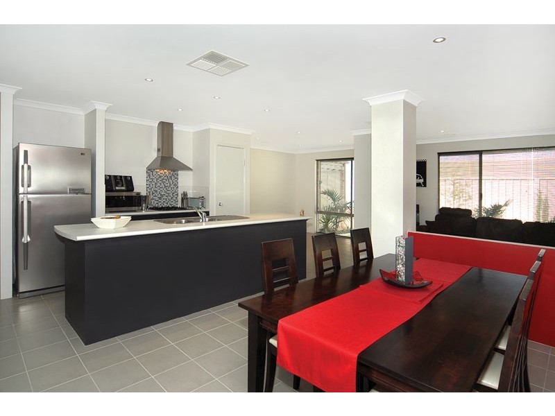 2 Polwarth Circuit, Eaton WA 6232