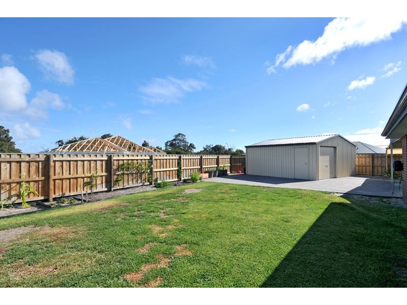 82 Burleigh Drive, Australind WA 6233