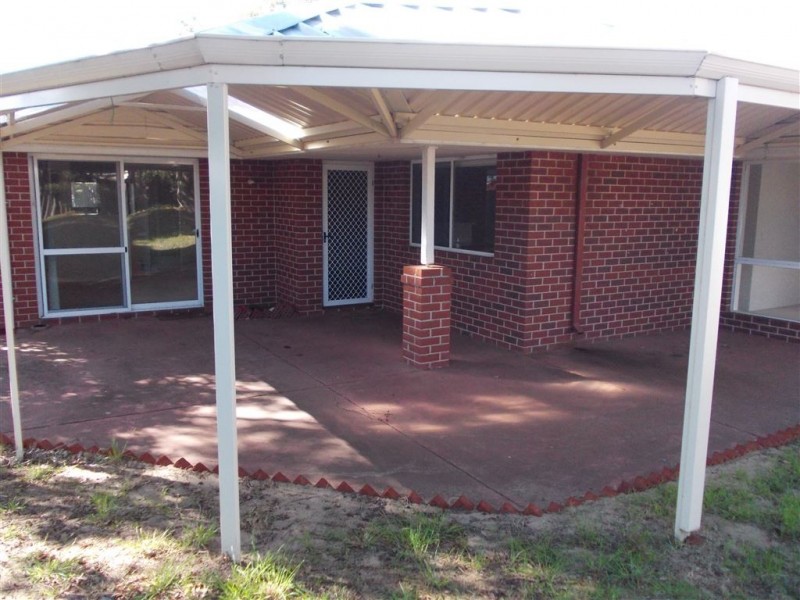 11 Emelia Place, Australind WA 6233