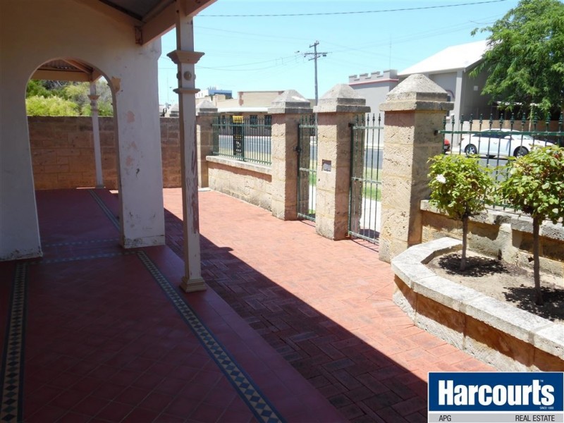 6 Symmons Street, Bunbury WA 6230