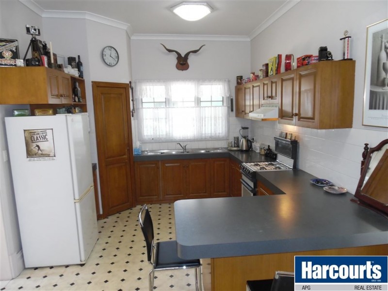 6 Symmons Street, Bunbury WA 6230