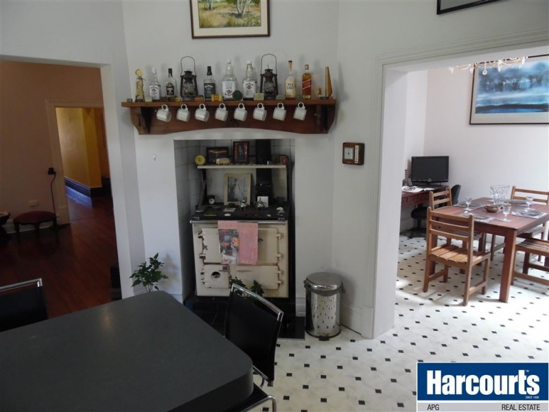 6 Symmons Street, Bunbury WA 6230