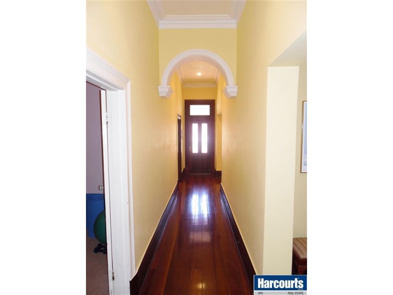 6 Symmons Street, Bunbury WA 6230