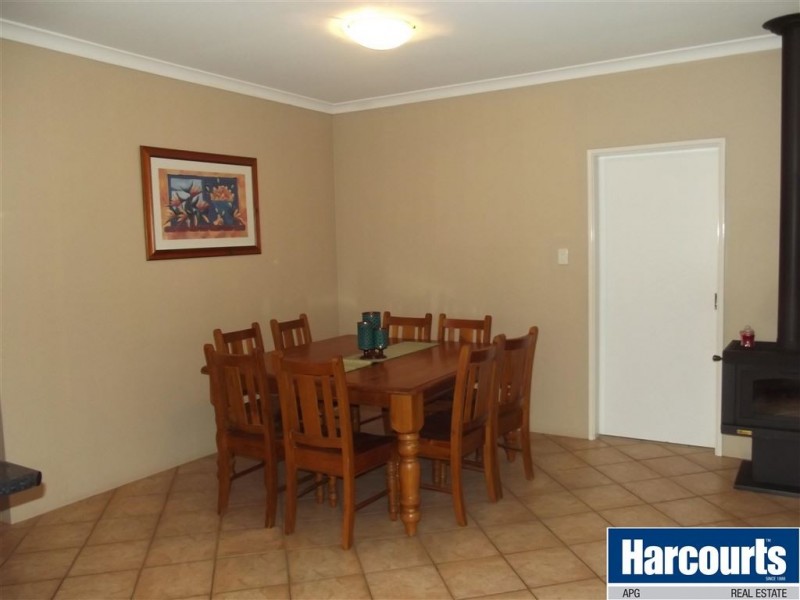 26 Woodley Road, Glen Iris WA 6230