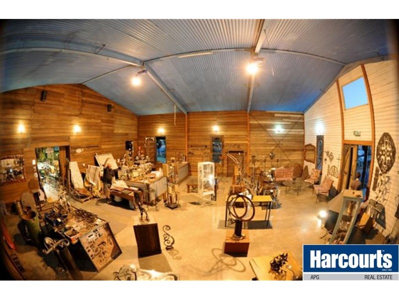 2 Fishermans Road, Stratham WA 6237