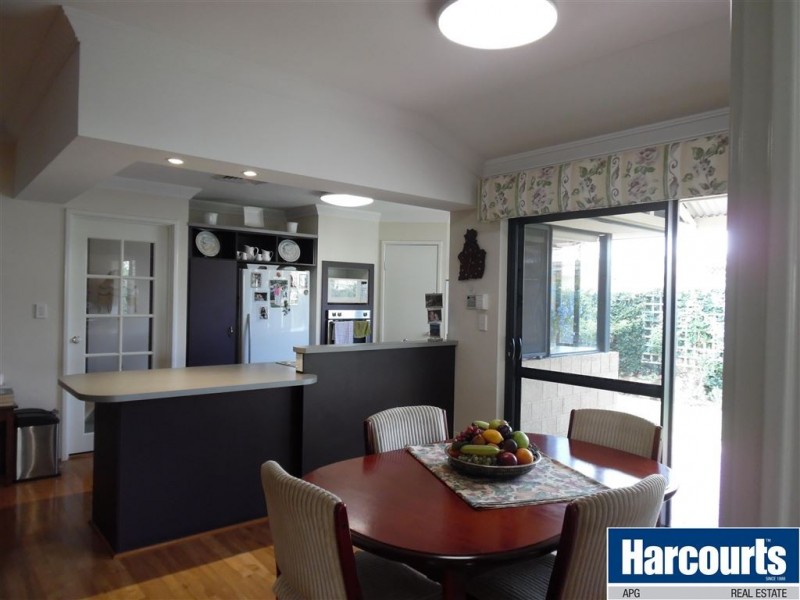 27 Coojong Road, Dalyellup WA 6230