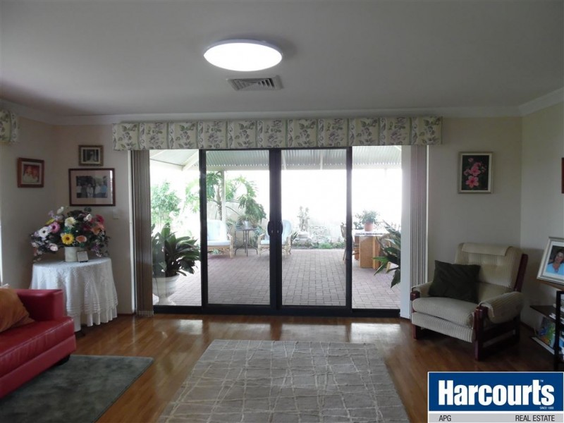 27 Coojong Road, Dalyellup WA 6230