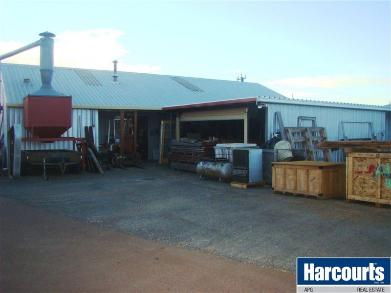 37 Golding Crescent, Picton East WA 6229