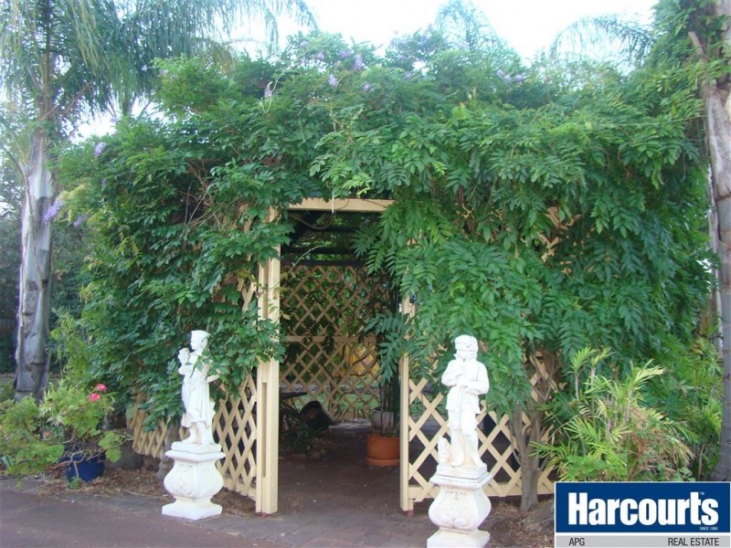 37 Golding Crescent, Picton East WA 6229