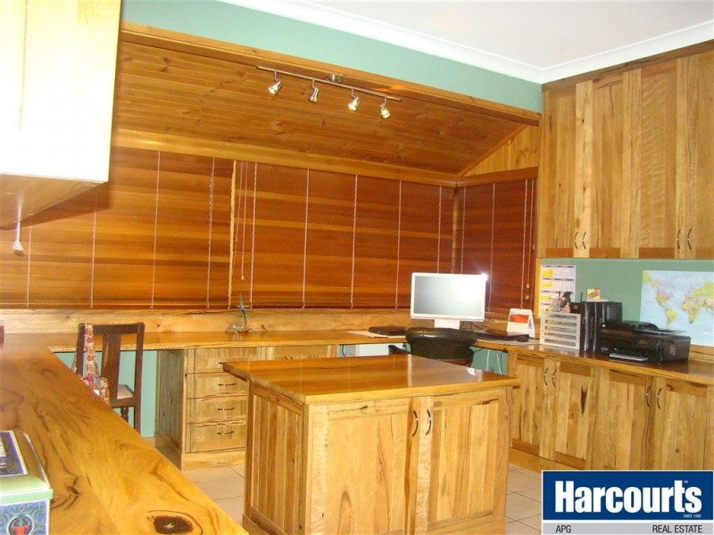 37 Golding Crescent, Picton East WA 6229