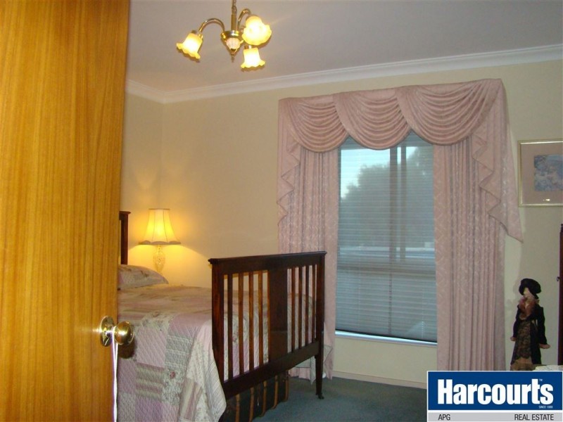 37 Golding Crescent, Picton East WA 6229