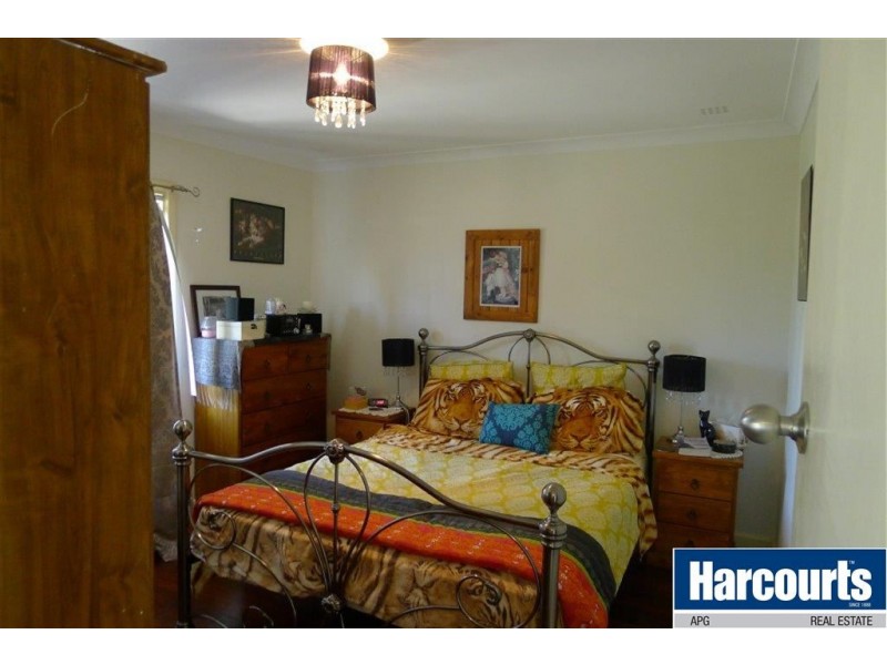 8A Kestral Street, Withers WA 6230